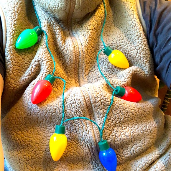 🎄Light up Christmas LED Light necklace - Picture 3 of 5